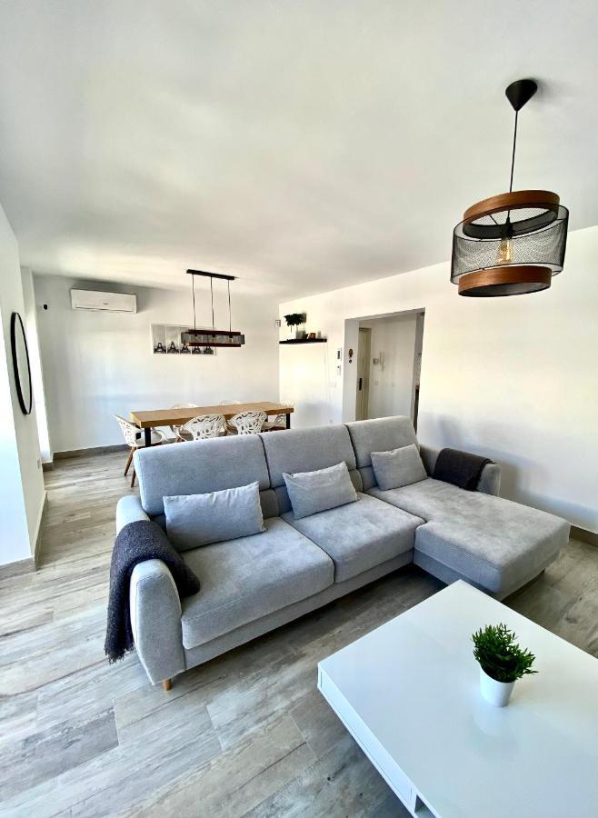 En El Centro Cadiz. Apartment San Fernando